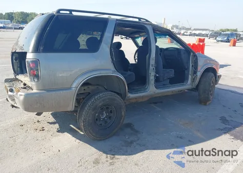 2001 Chevrolet Blazer Lt from USA, damaged, VIN 1GNDT13W01K255310